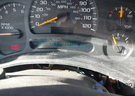 2004 Chevrolet Suburban 1500 Ls из США, поврежденный, VIN 1GNFK16Z34J321554